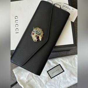 GUCCI
BLACK LEATHER TIGER RAJAH CLUTCH
